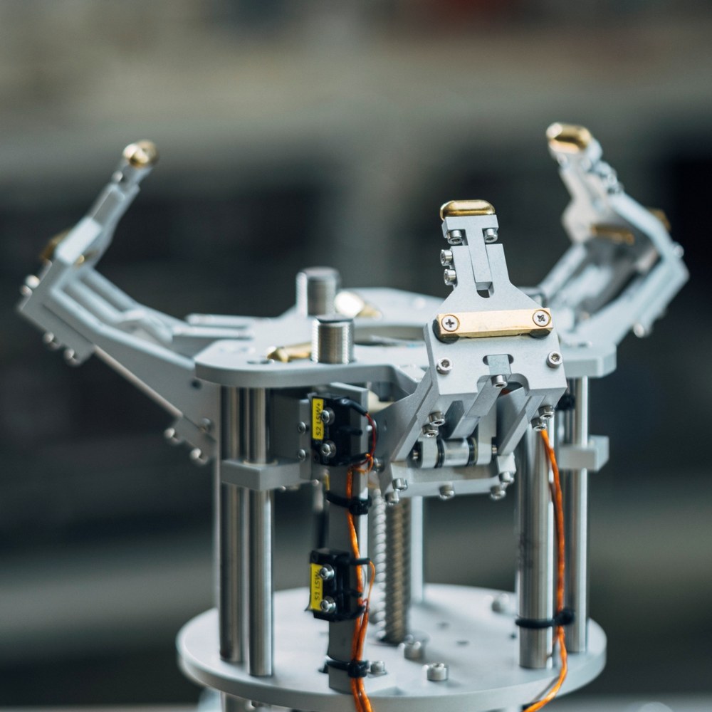 Docking & Refuelling Systems